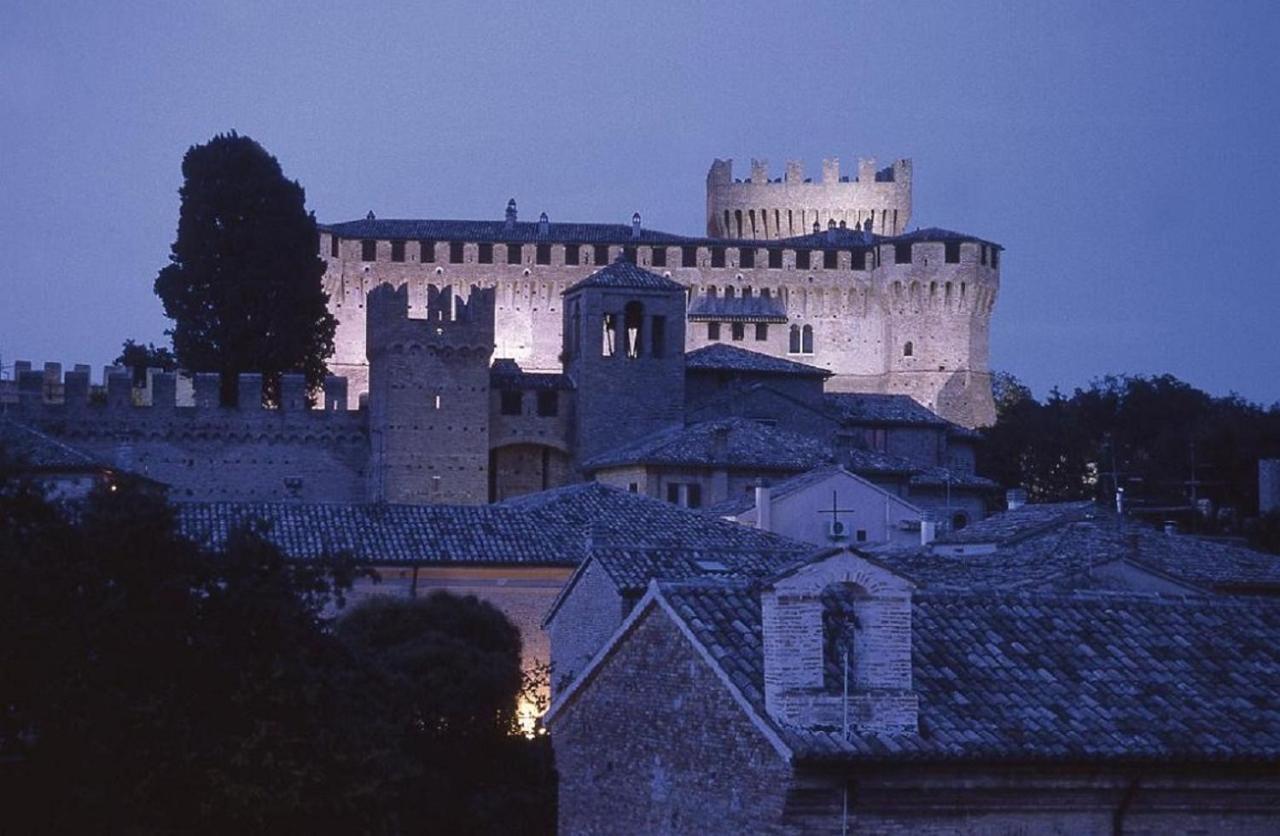 La Pulcia B&B Gradara Exterior photo