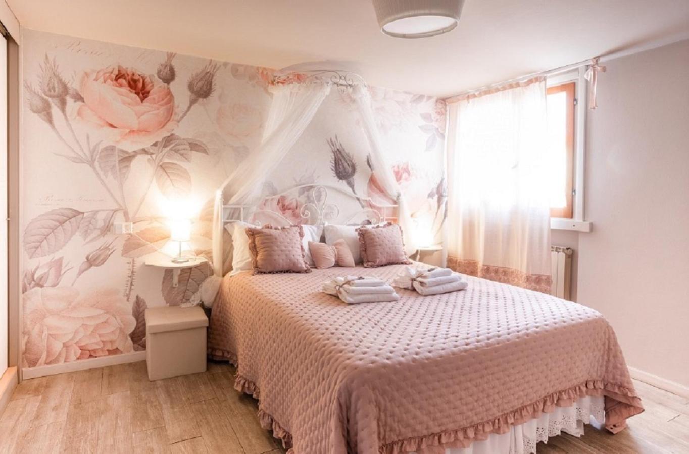 La Pulcia B&B Gradara Room photo