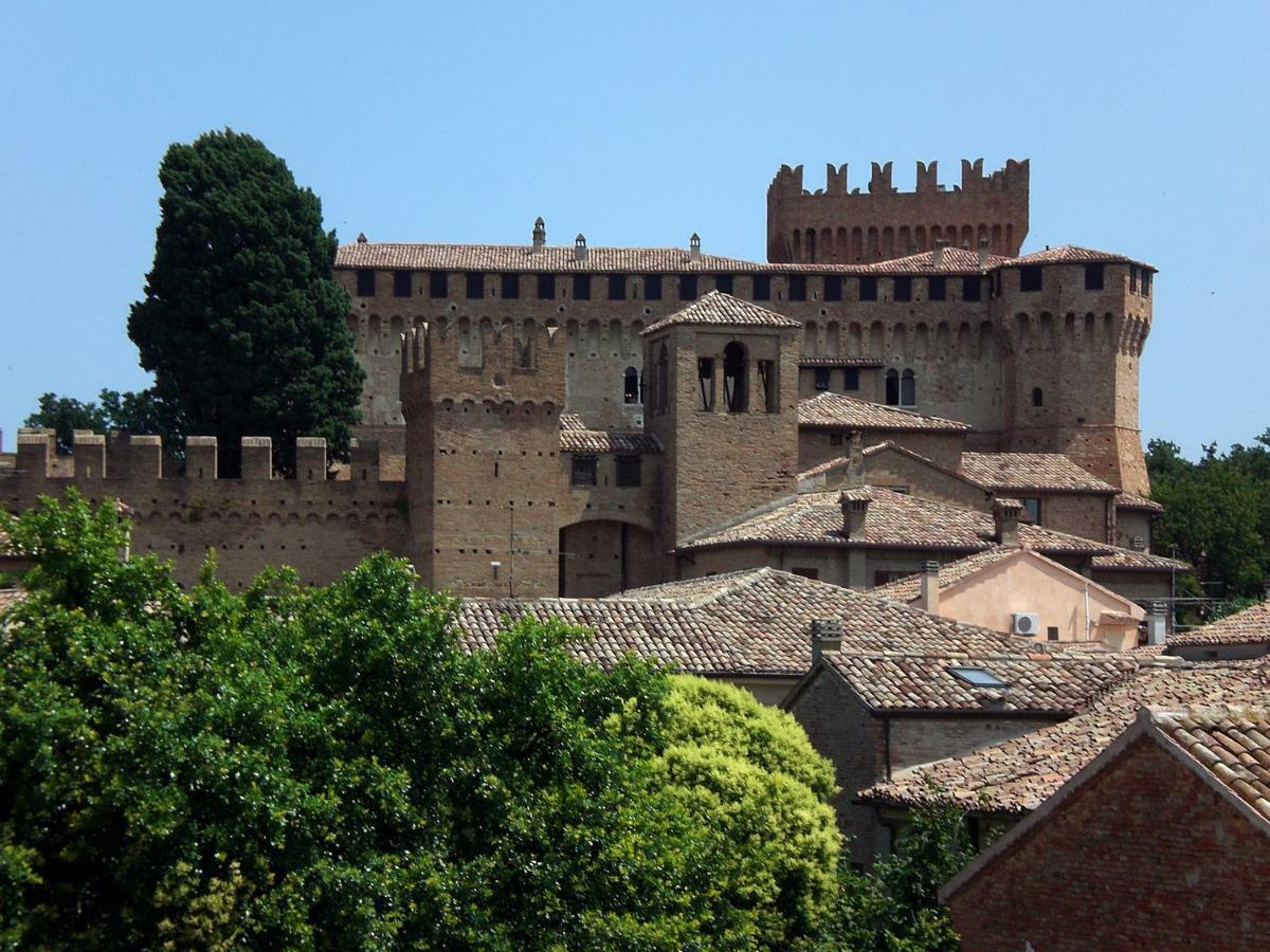 La Pulcia B&B Gradara Exterior photo