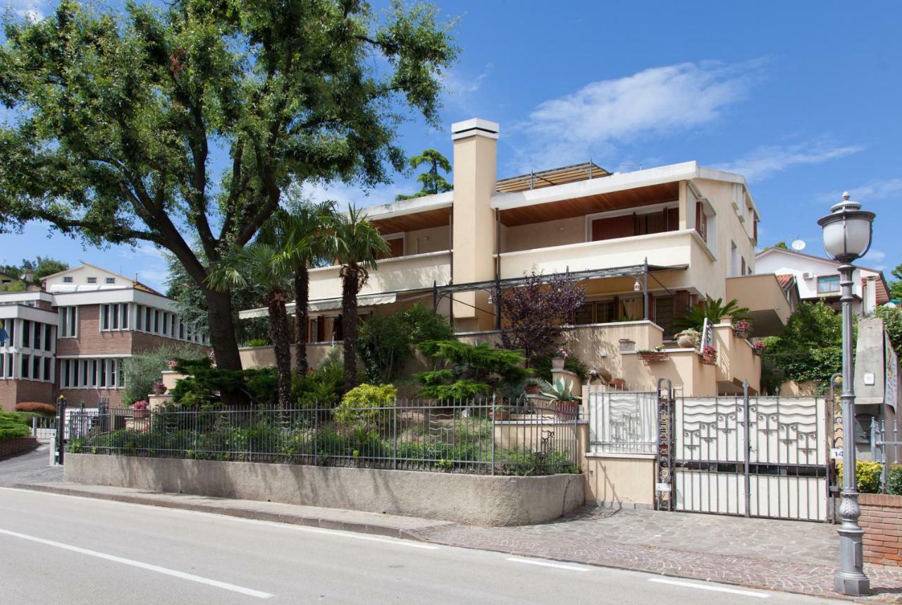 La Pulcia B&B Gradara Exterior photo