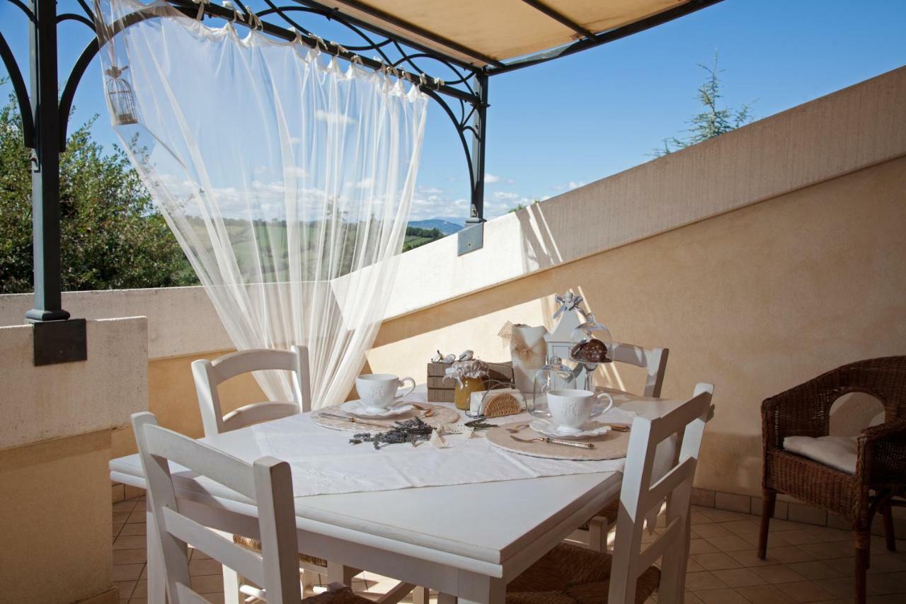 La Pulcia B&B Gradara Exterior photo